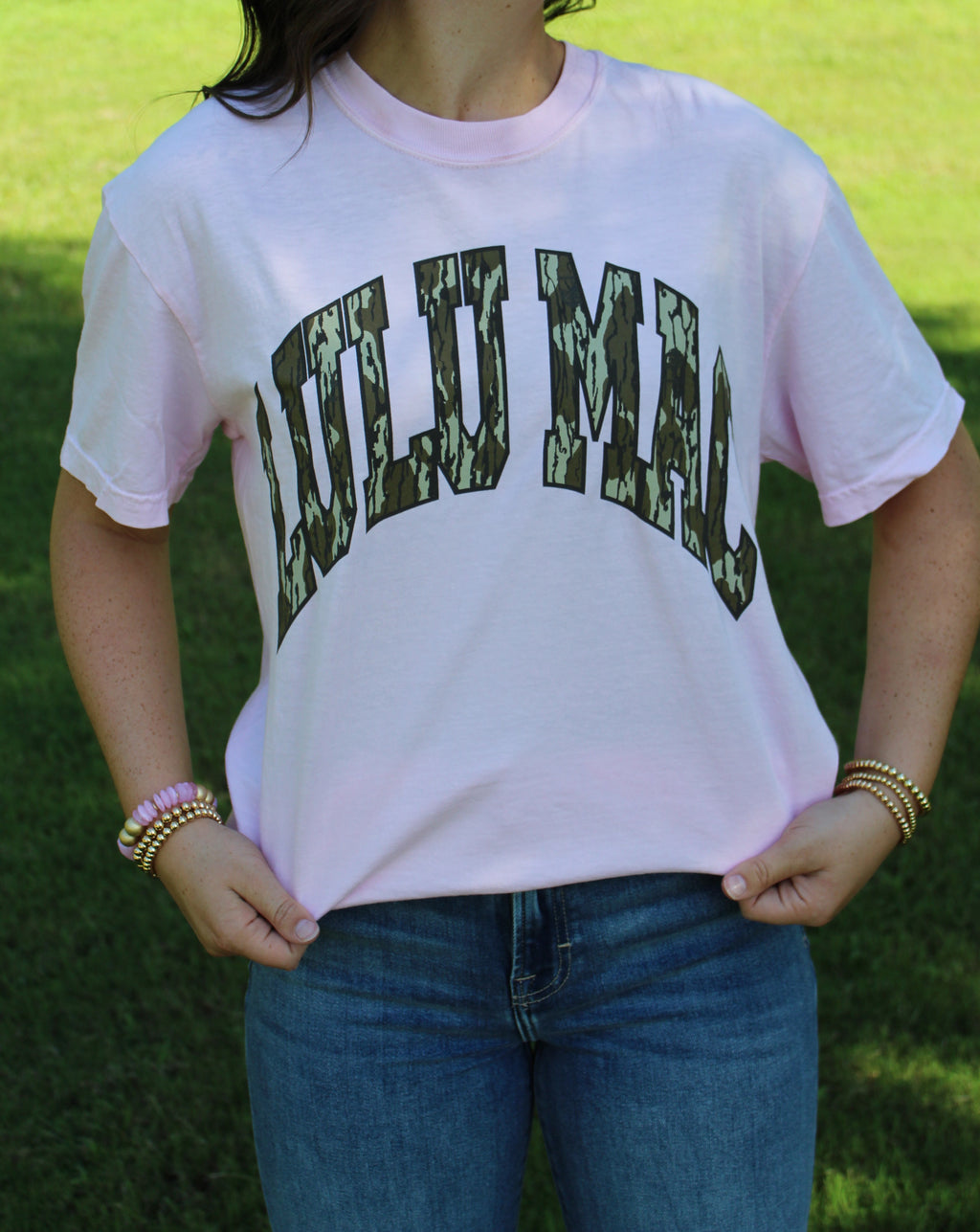 Lulu Mac Tee- Light pink/ Mossy Oak