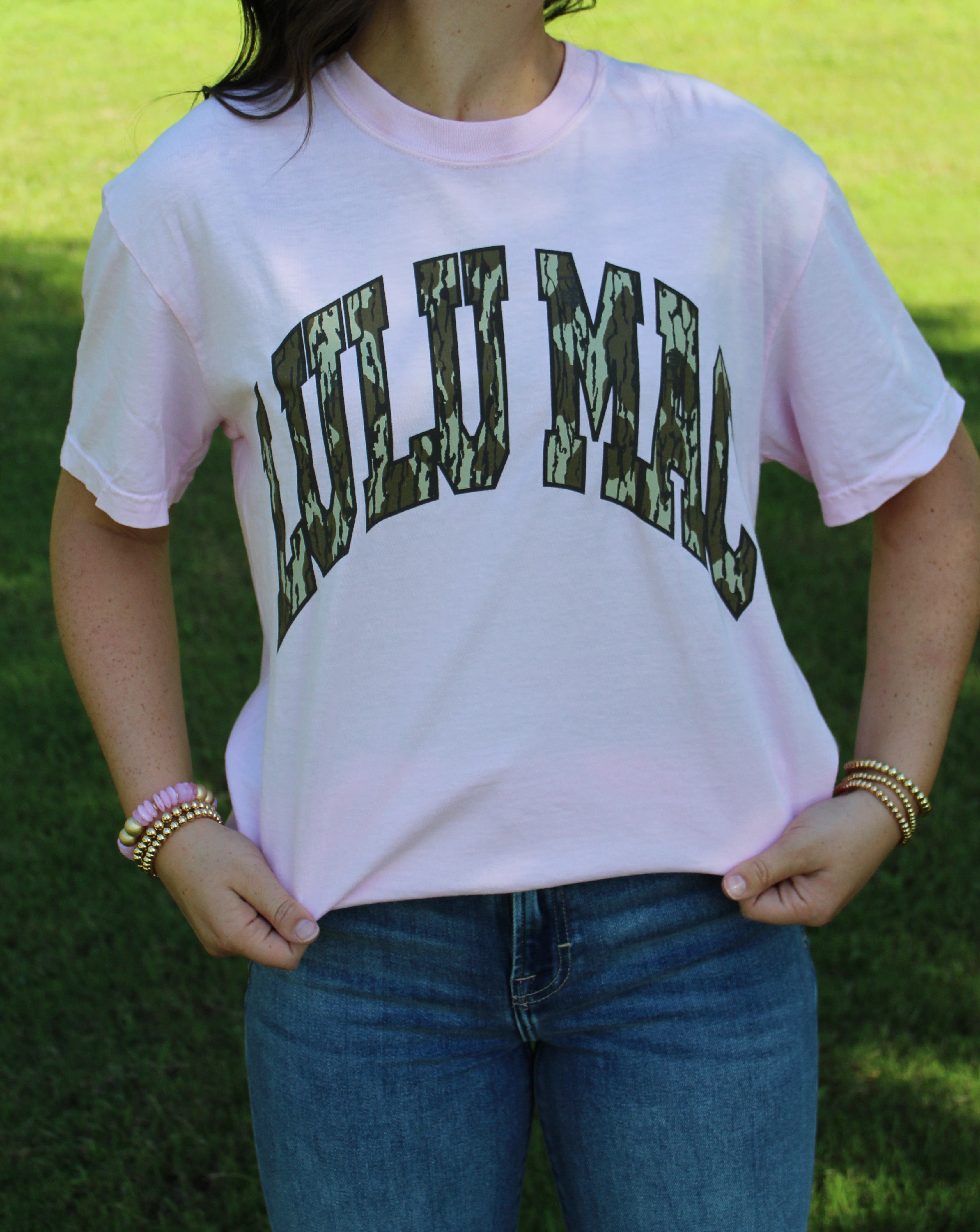 Lulu Mac Tee- Light pink/ Mossy Oak